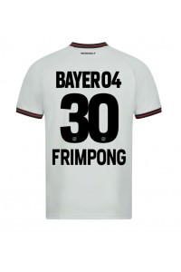 Bayer Leverkusen Jeremie Frimpong #30 Jalkapallovaatteet Vieraspaita 2023-24 Lyhythihainen